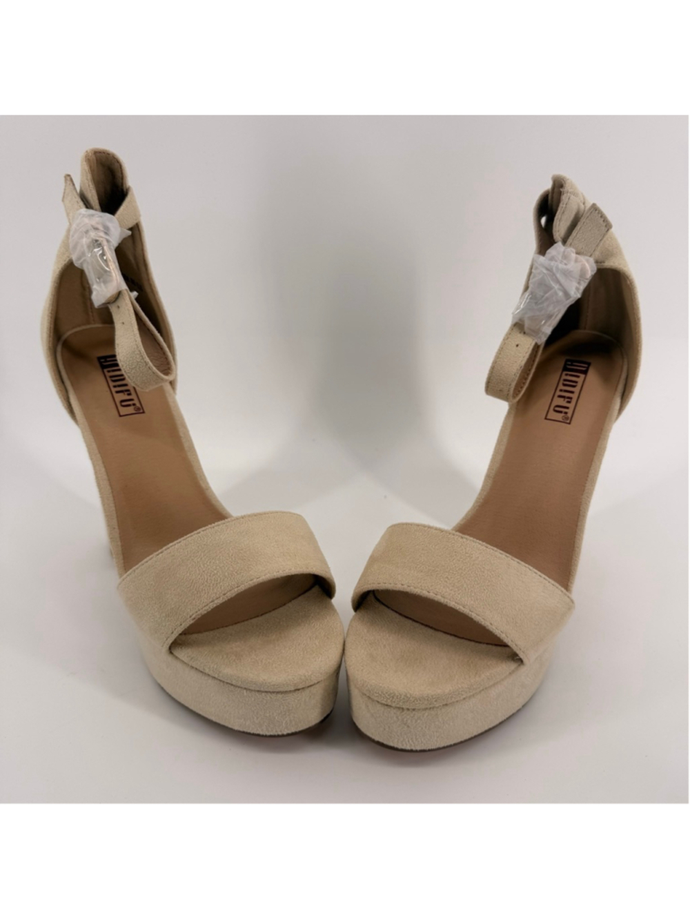 Women's IDIFU Beige Platform Block Heel Sandals Size 6.5